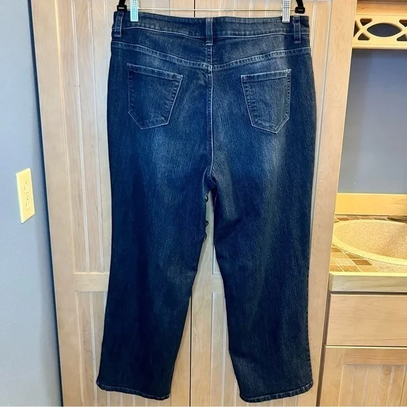 Christopher & Banks Classic Fit Straight Leg Jeans Size 16 Petite - Picture 2 of 16